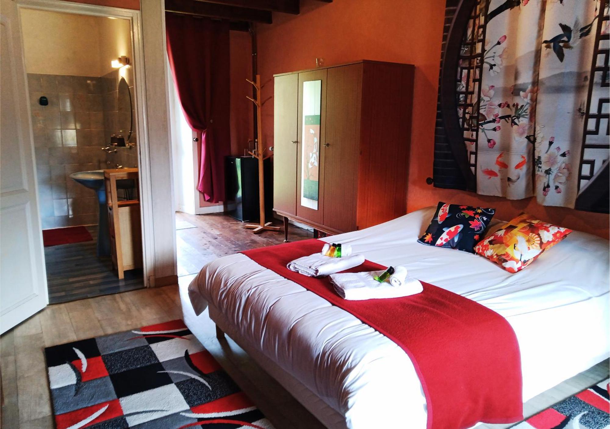 La Synchronicite - Chambres D'Hotes Saint-Sauveur-Villages Eksteriør billede